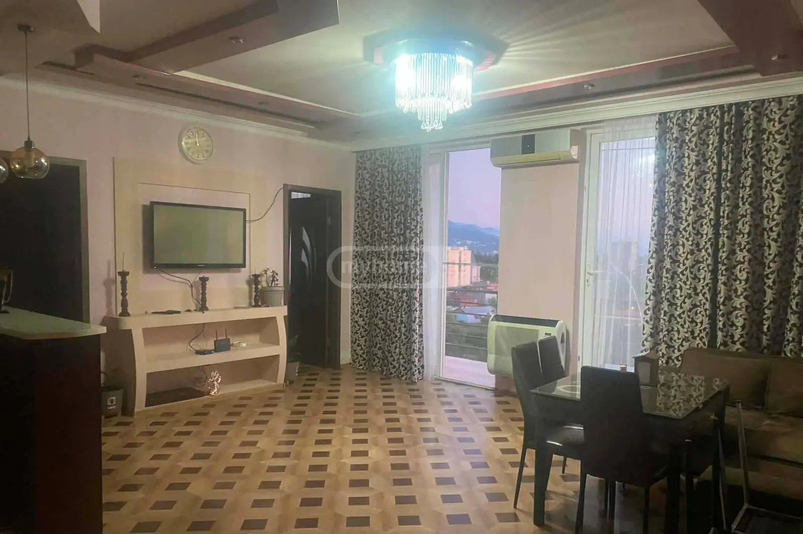 აღმაშენებლის ქ. 18ა - 3 rooms