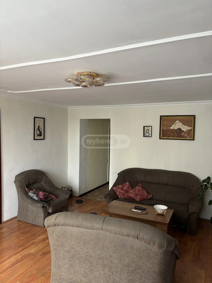 ილორის ქ. 15 - 4 rooms