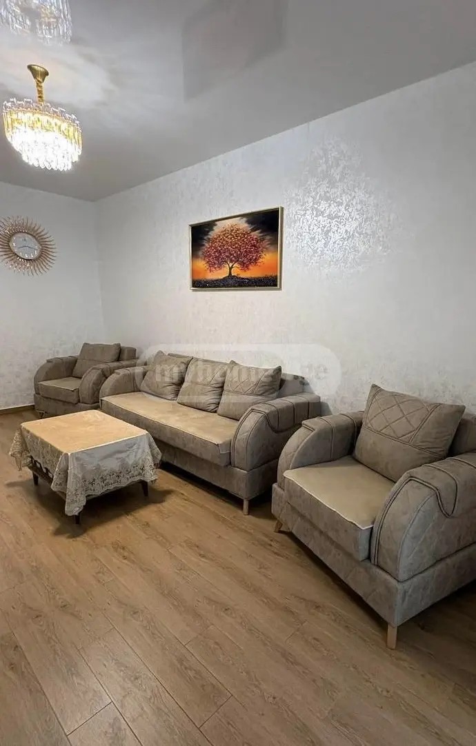 ბაგრატიონის ქუჩა 131 - 3 rooms