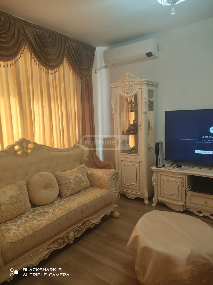 ბობ უოლშის ქუჩა 30 - 5 rooms