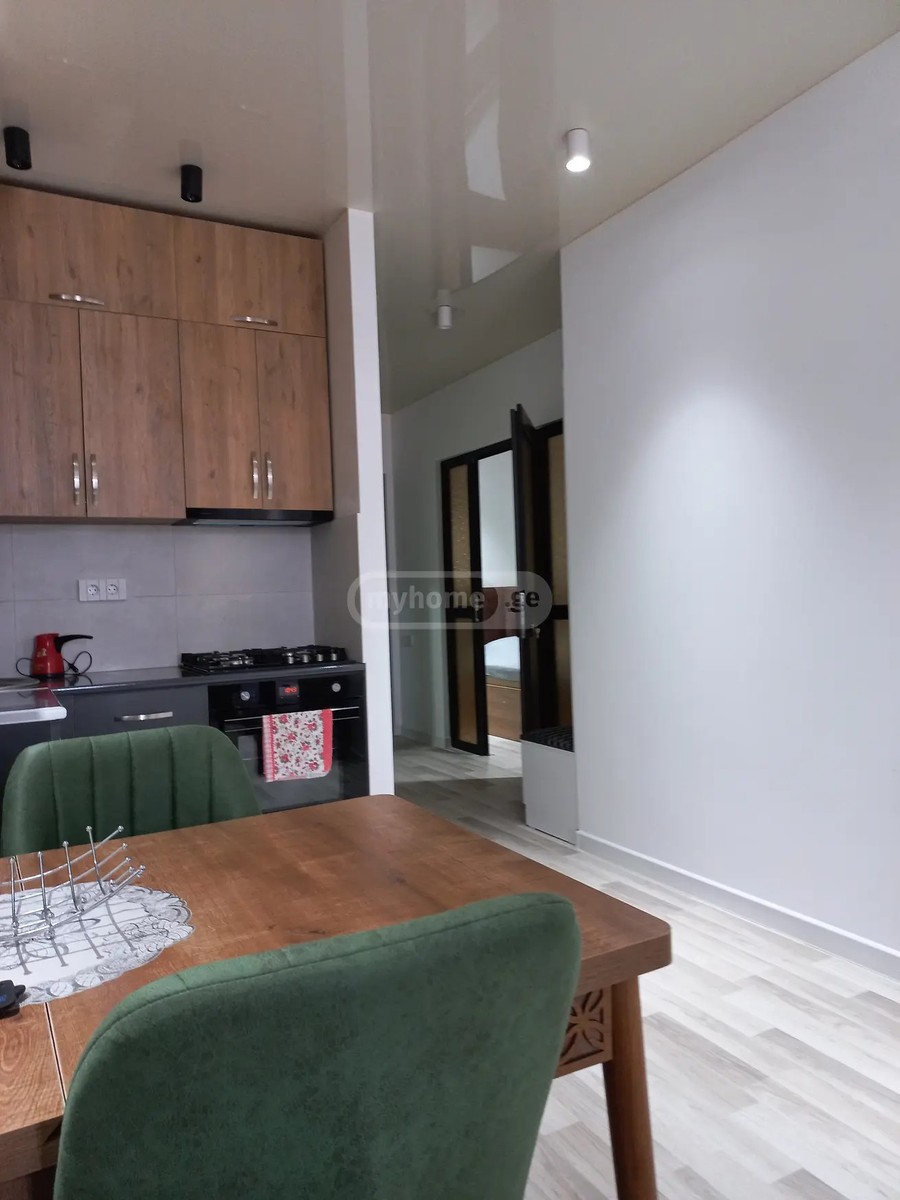 აბუსერიძე ტ. ქ. 49 - 2 rooms