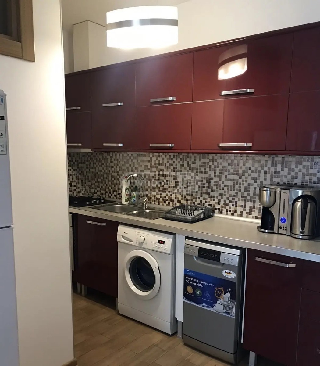 ჭავჭავაძე ი. ქ. 1 - 3 rooms