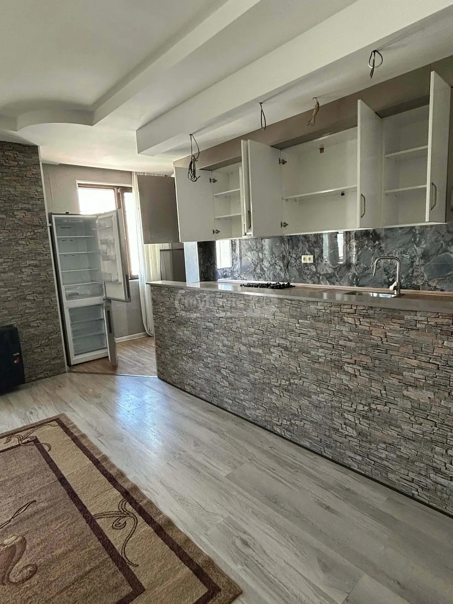 ქეთევან წამებულის ქ. 21 - 3 rooms