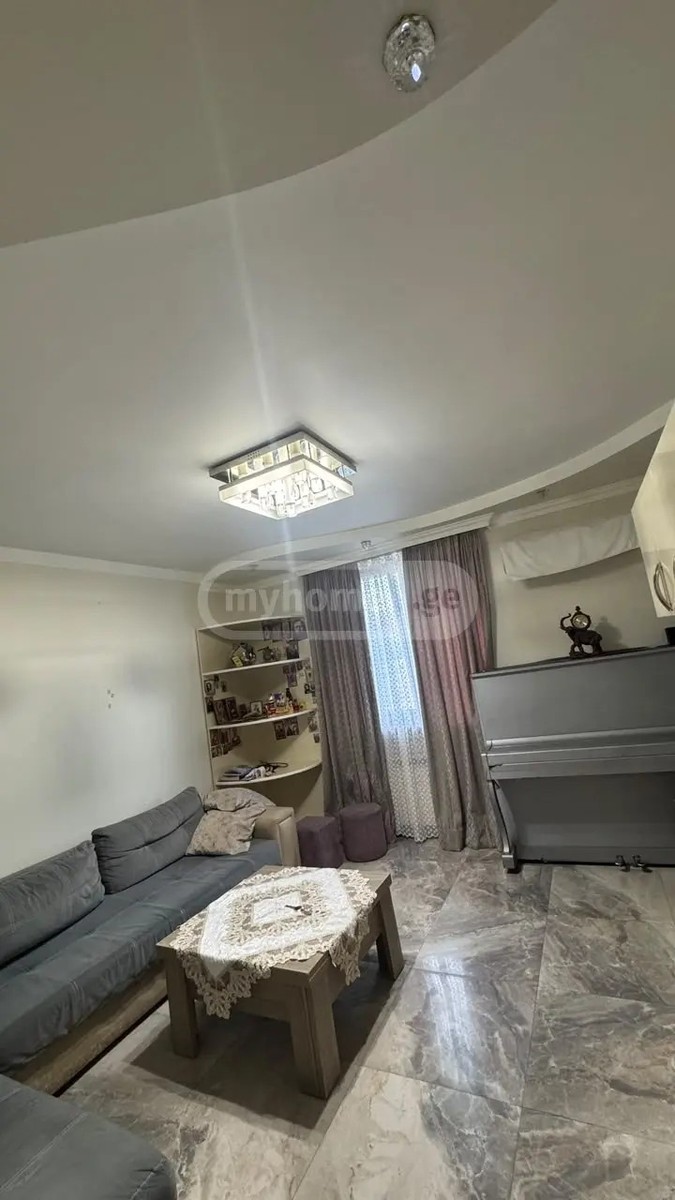 ლეონიძის ქ. 4 - 2 rooms