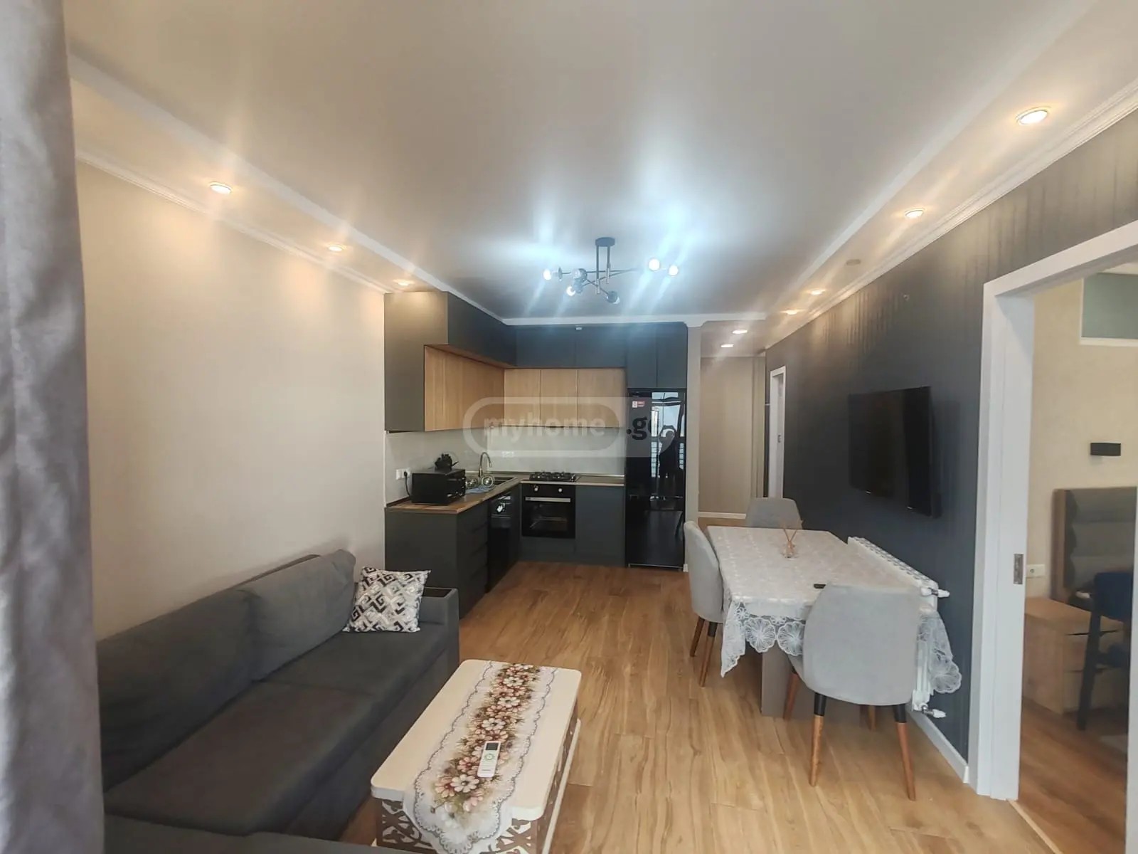 ფიროსმანის ქ. 16 - 3 rooms