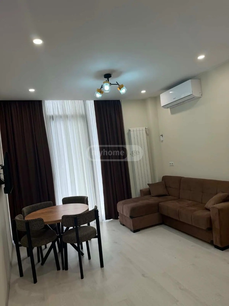 გორგასალი ვ. ქ.  - 3 rooms