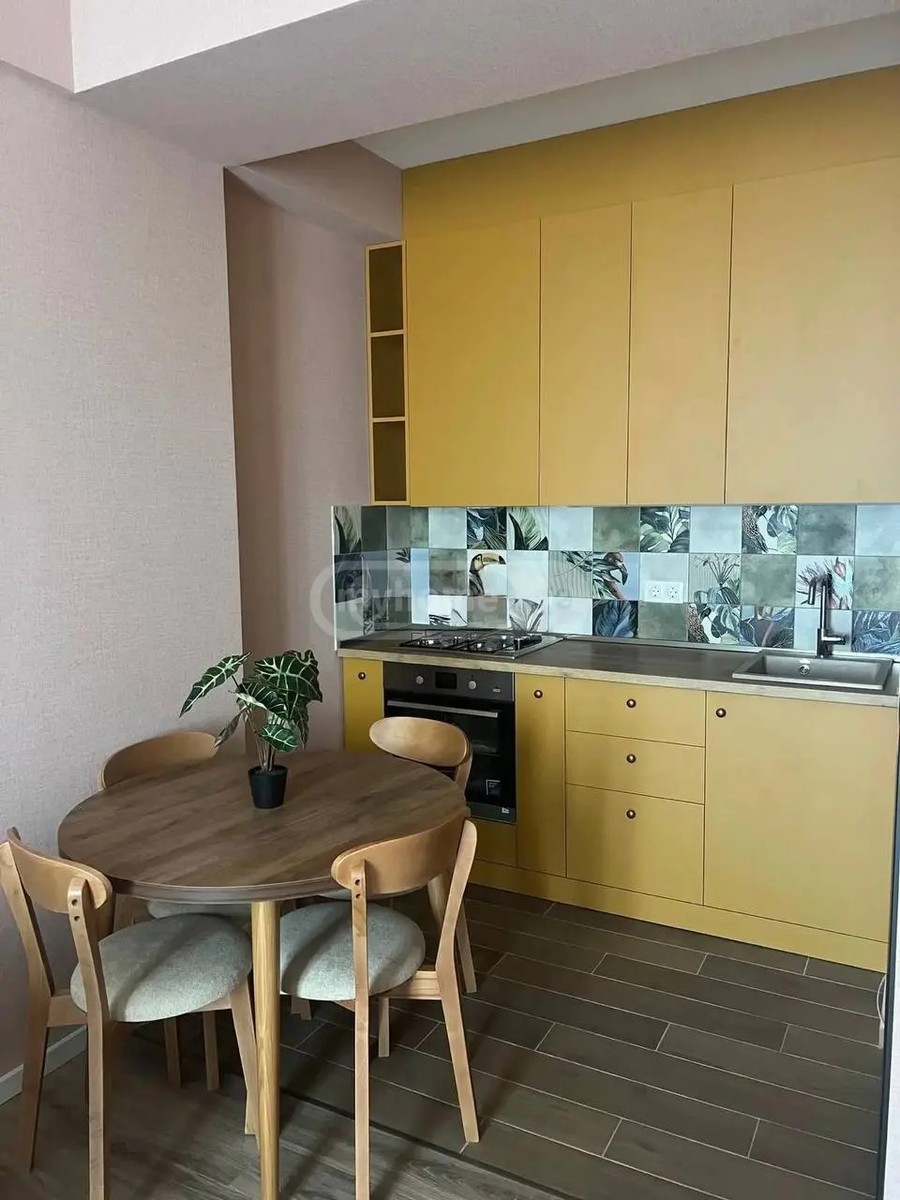 გაზაფხულის ქ.  - 2 rooms