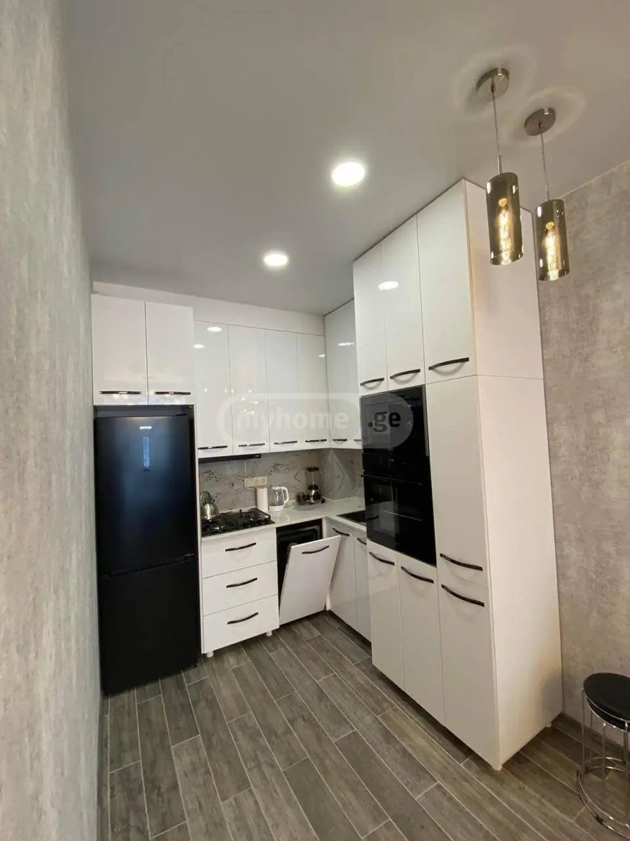 აბუსერიძე ტ. ქ. 5 - 2 rooms