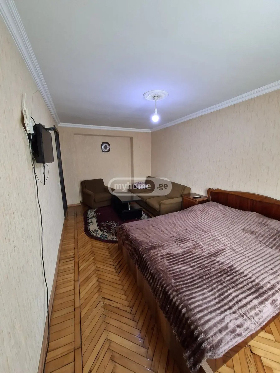 ბუკიას ქ. 8 - 1 rooms