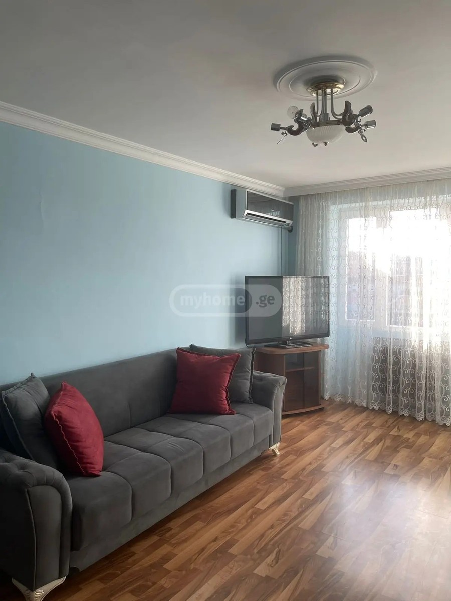 ტაბიძის ქ.  - 4 rooms