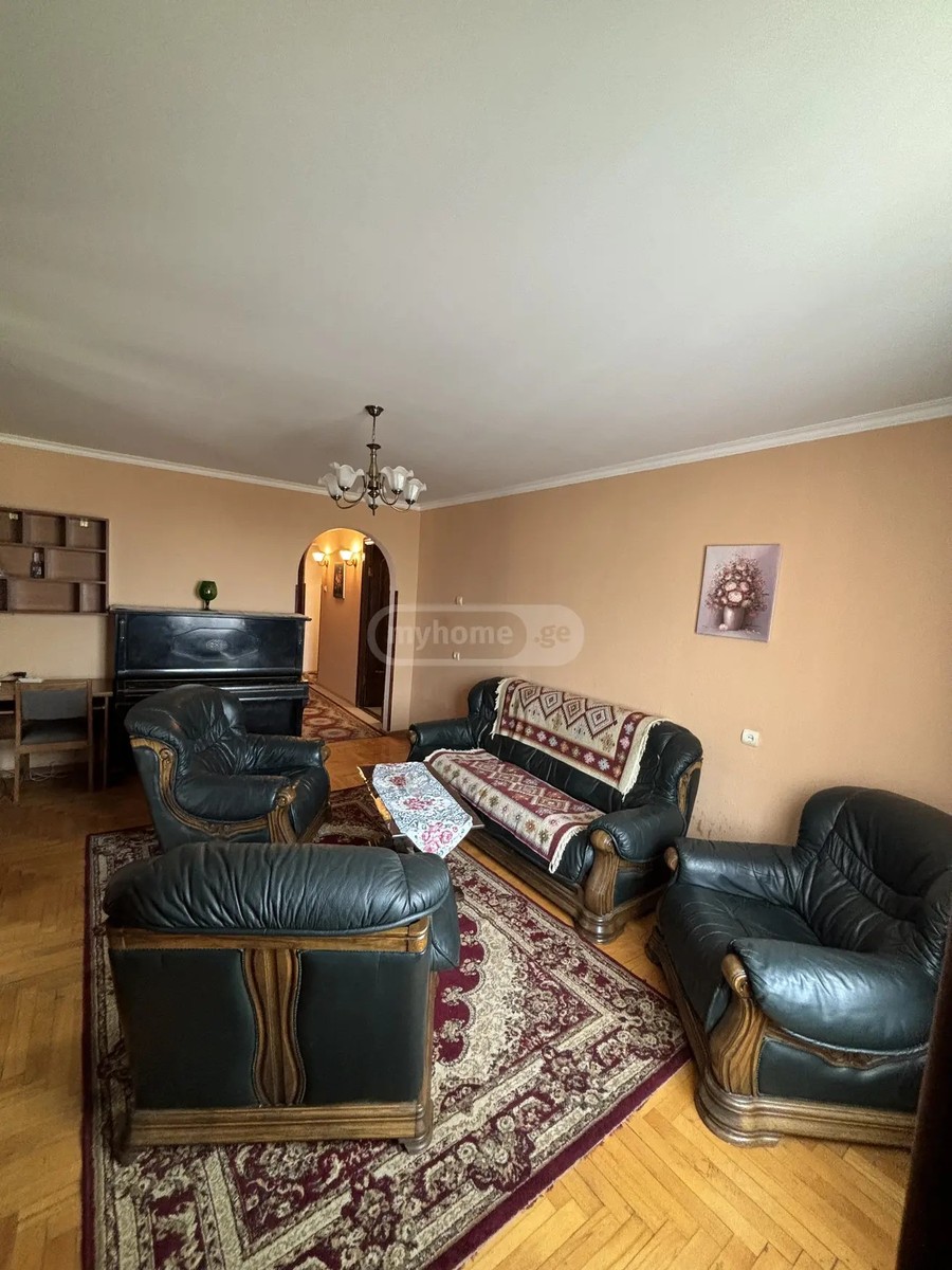 რჩეულიშვილი გ. ქ.  - 2 rooms