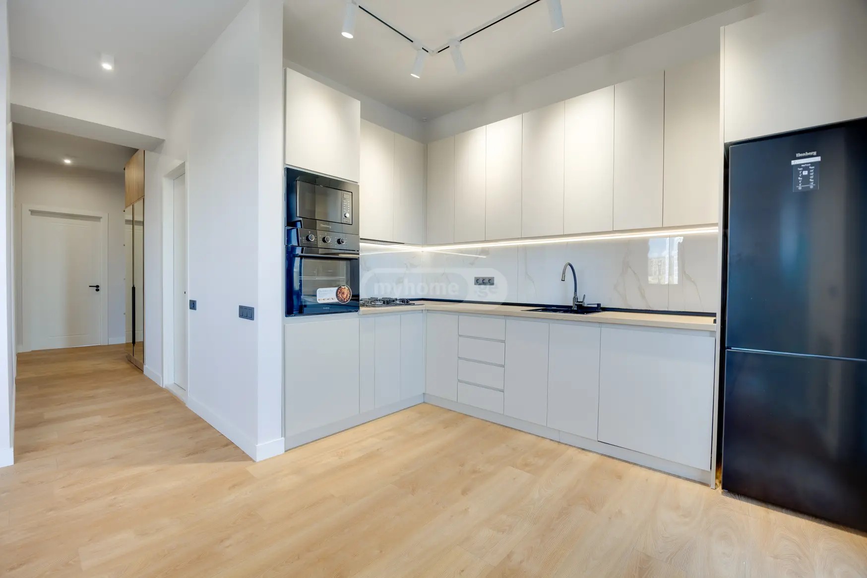 კუპრაძე ვ. ქ. 35 - 4 rooms
