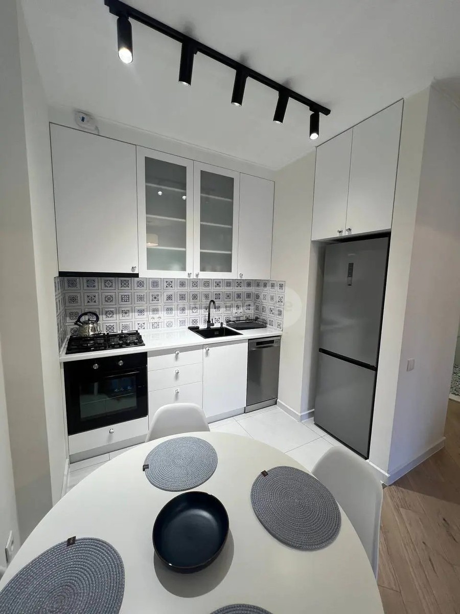 მარშალ გელოვანის გამზ. 23 - 2 rooms