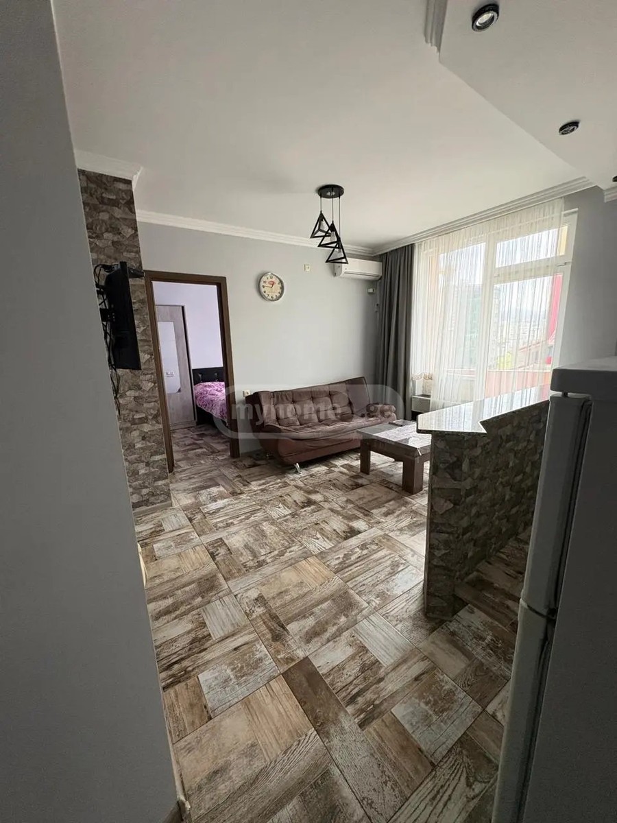 დავით მამულაძი - 3 rooms