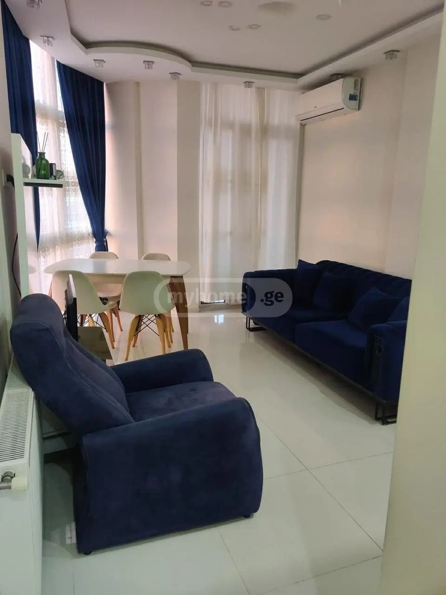 პუშკინი ა. ქ. 17 - 4 rooms