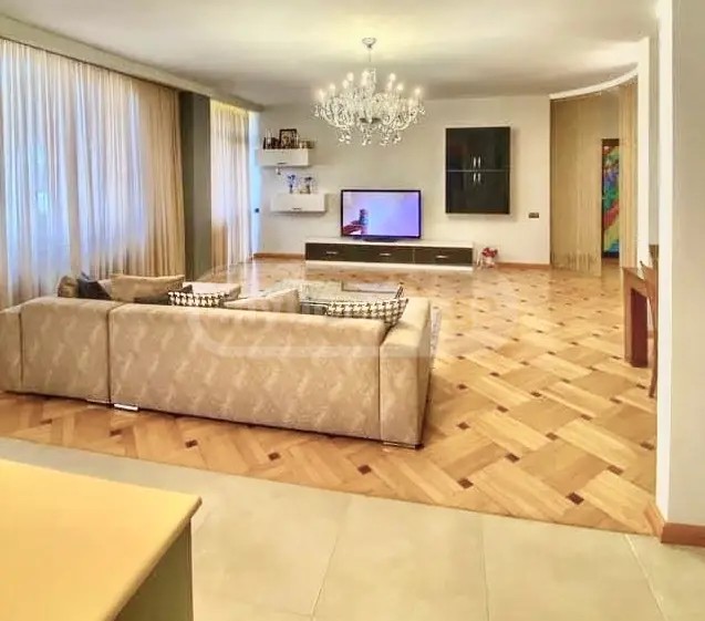 გორგასალი ვ. ქ. 111 - 4 rooms