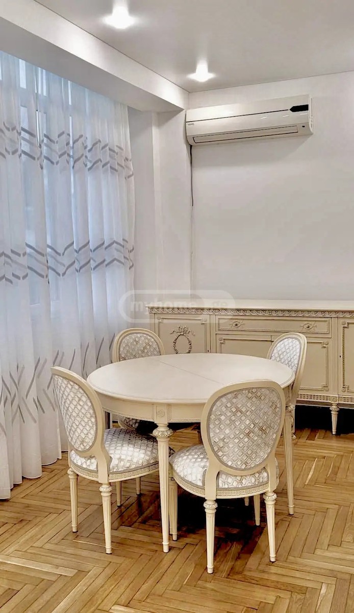 ვაჟა-ფშაველას ქ. 5 - 3 rooms