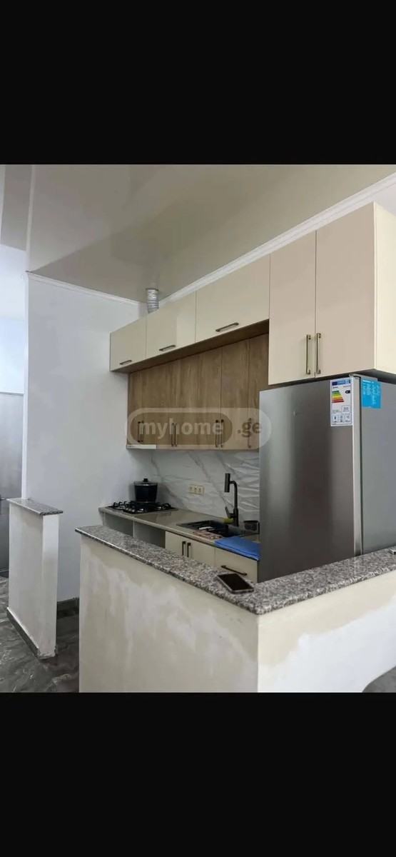 აბუსერიძე ტ. ქ. 45 - 3 rooms