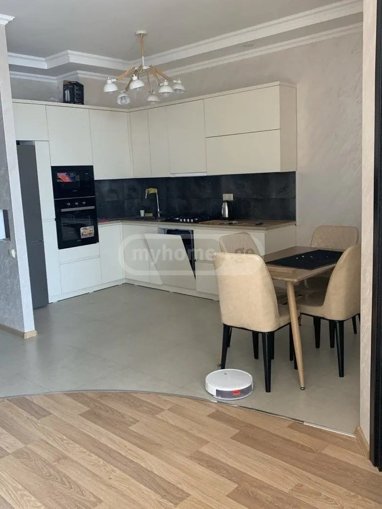 ფიროსმანის ქ. 18 - 3 rooms