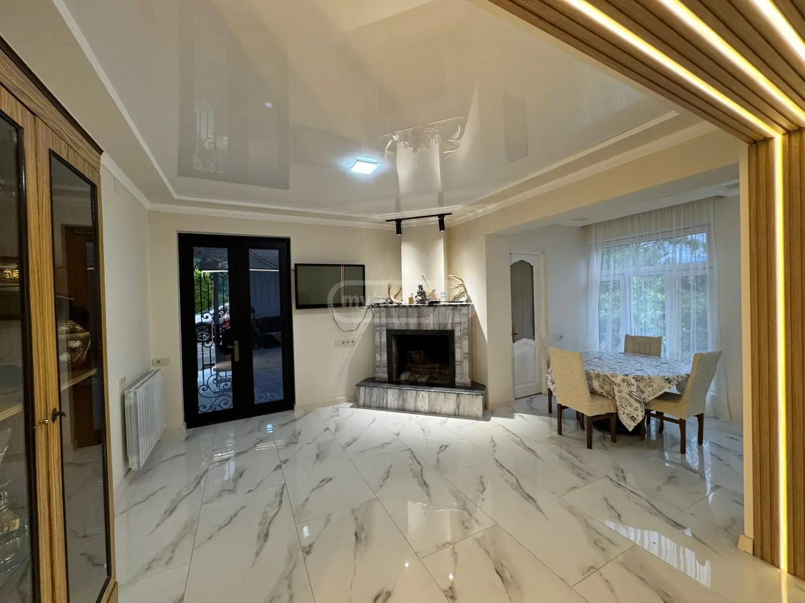 გოდერძი ჩოხელის ქუჩა - 3 rooms