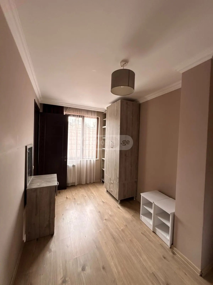 მაზნიაშვილი გ. ქ. 44 - 3 rooms