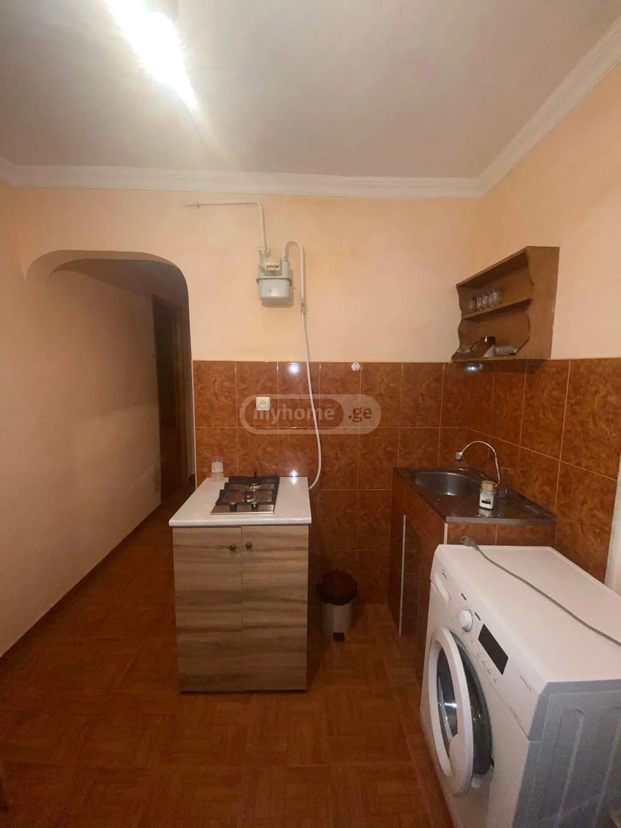 ახალგაზრდობის გამზ. 86 - 1 rooms