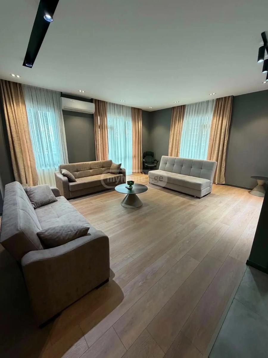 ბაგრატიონის ქუჩა 129 - 3 rooms