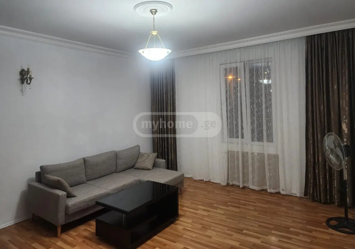 კომახიძე მ. ქ. 140 - 3 rooms