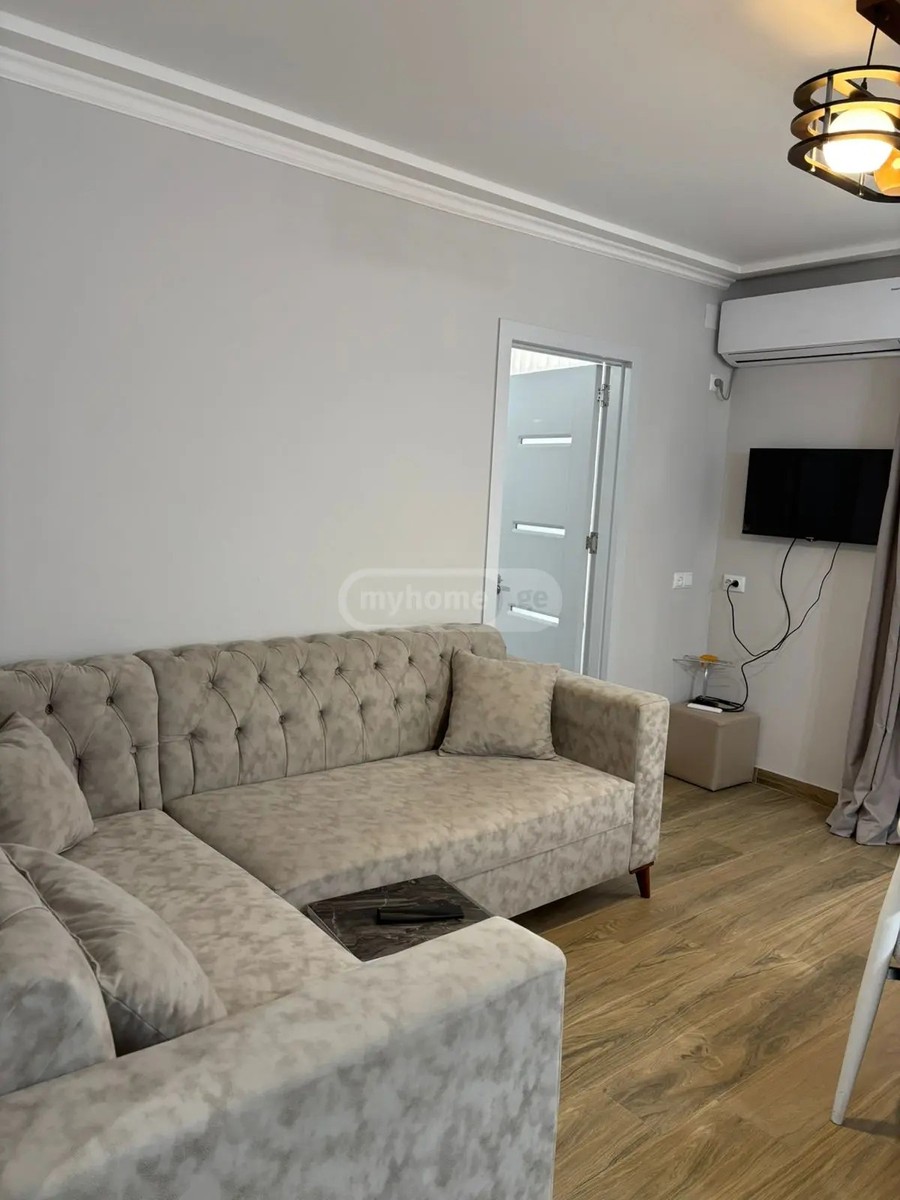ჯავახიშვილი ი. ქ. 49 - 3 rooms