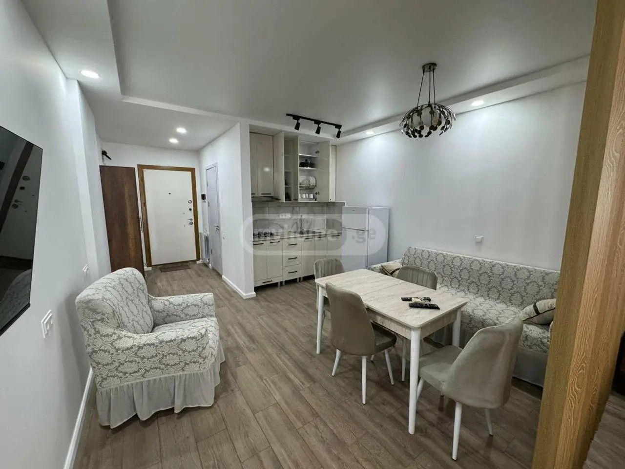 ზღვის პირის ქ.  - 2 rooms