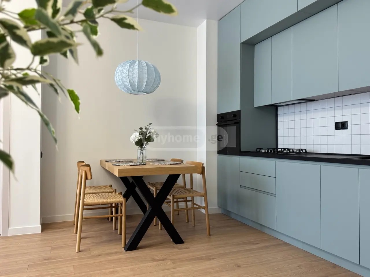 უნივერსიტეტის ქ. 46 - 3 rooms