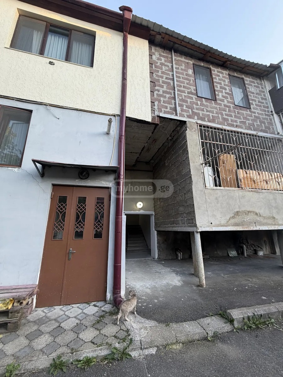 გურამიშვილის ქ. 11 - 3 rooms