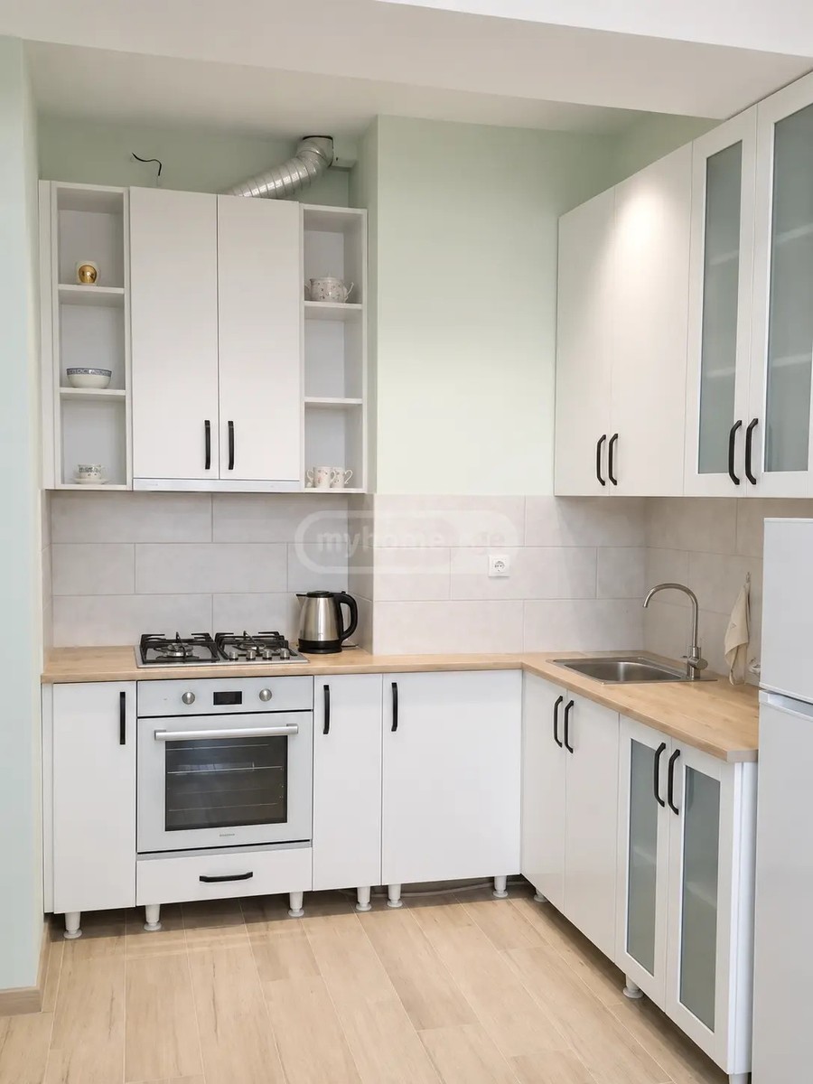 ნავთლუღის ქ. 10 - 2 rooms
