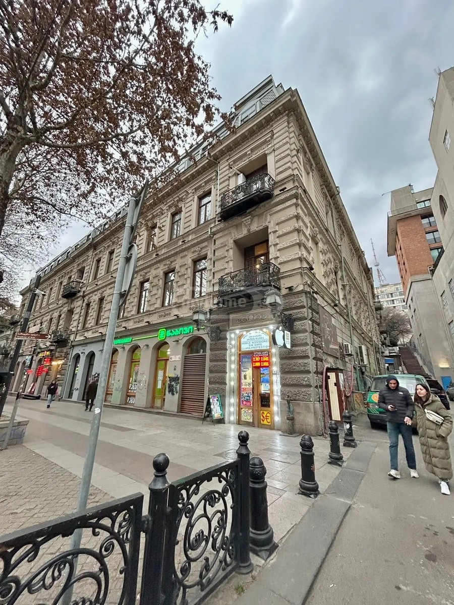 რუსთაველის გამზ. 40 - 5 rooms