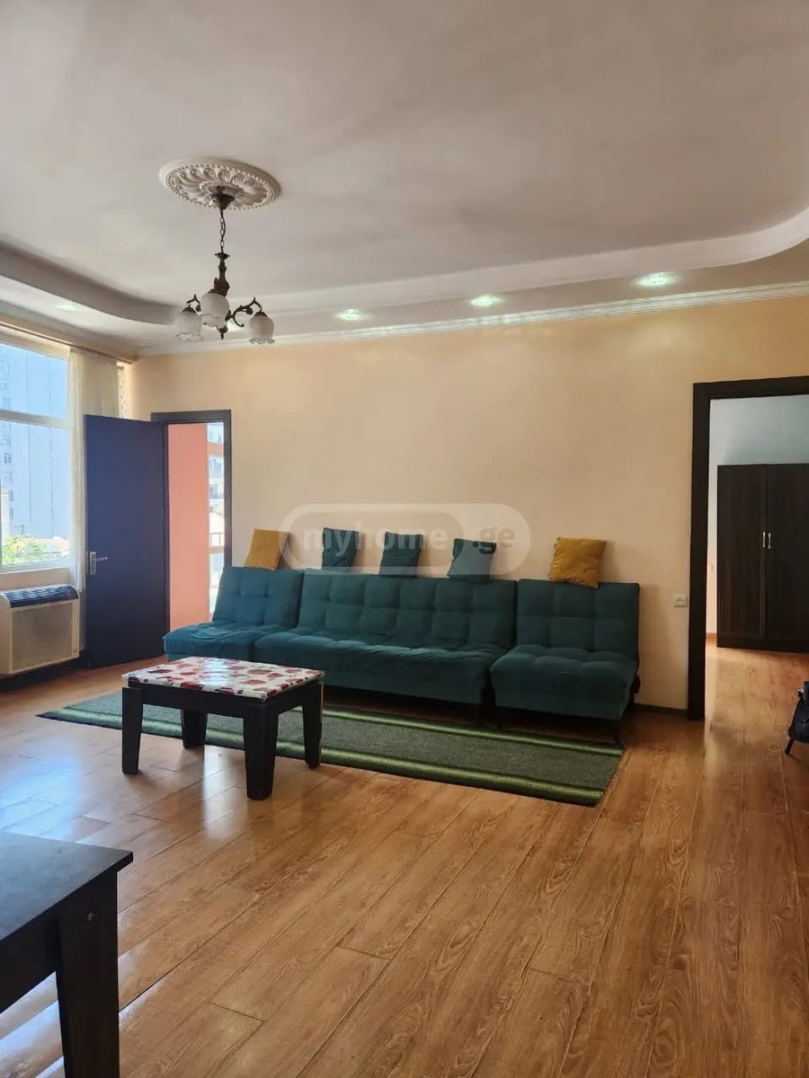 ანგისის ქ. 8 - 3 rooms