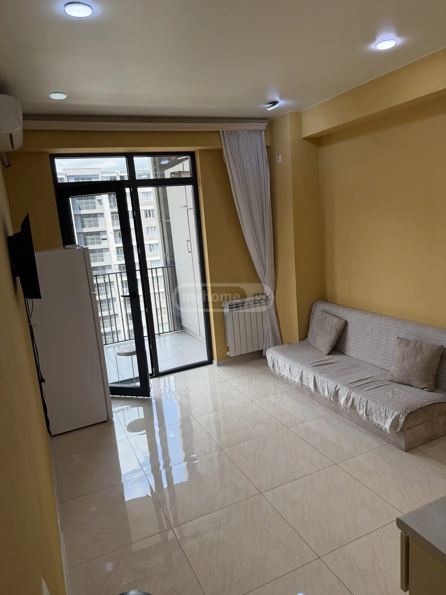 ნავთლუღის ქ. 10 - 3 rooms