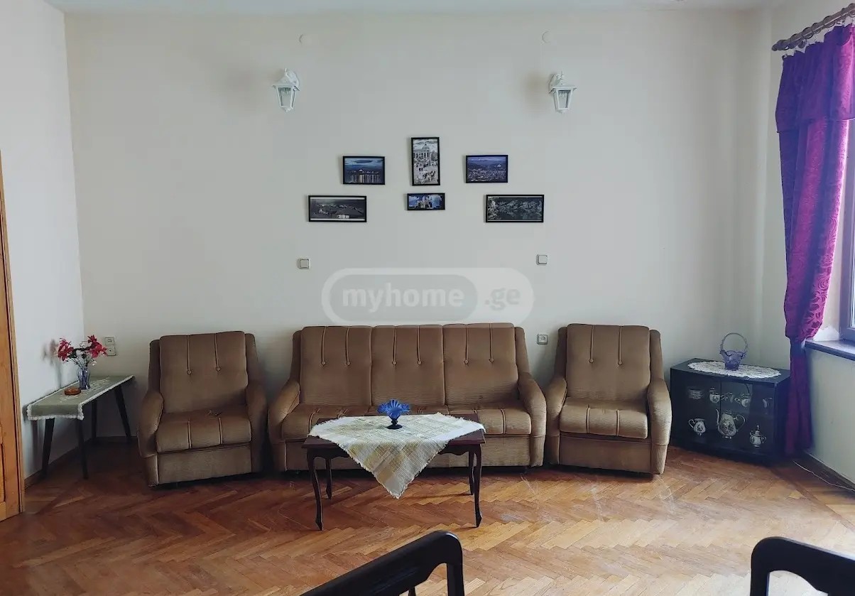 ბროსე მ. ქ.  - 3 rooms