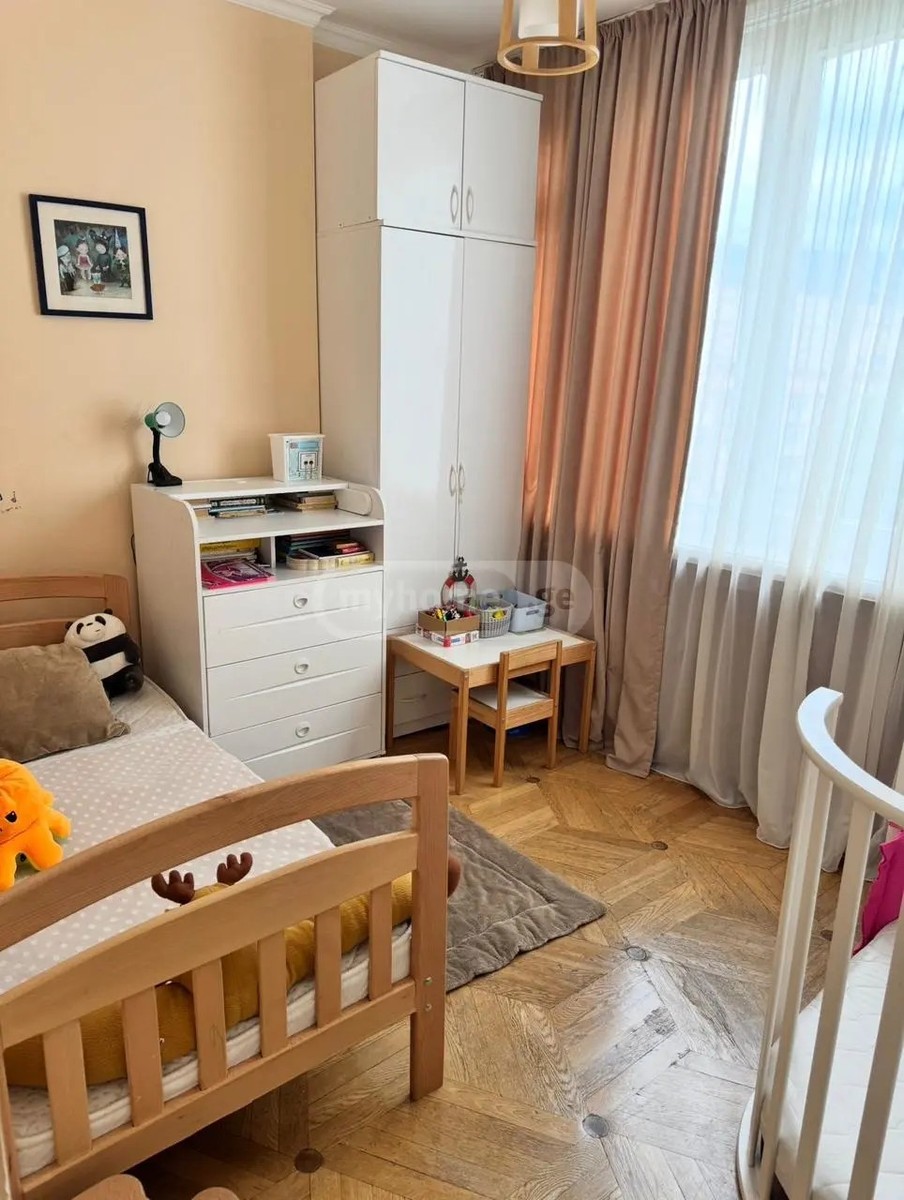 დოლიძე ვ. ქ.  - 4 rooms