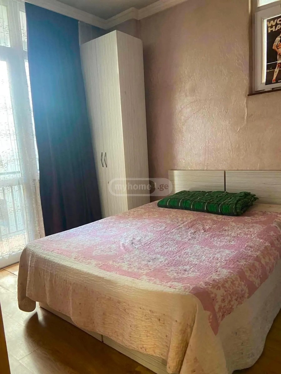 ტაძრის ქ. 20 - 3 rooms