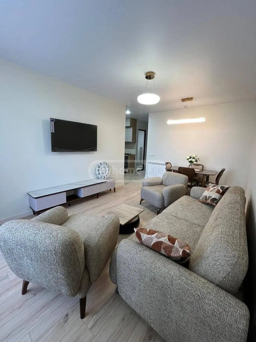 ლორთქიფანიძე გრ. ქ. 24 - 3 rooms