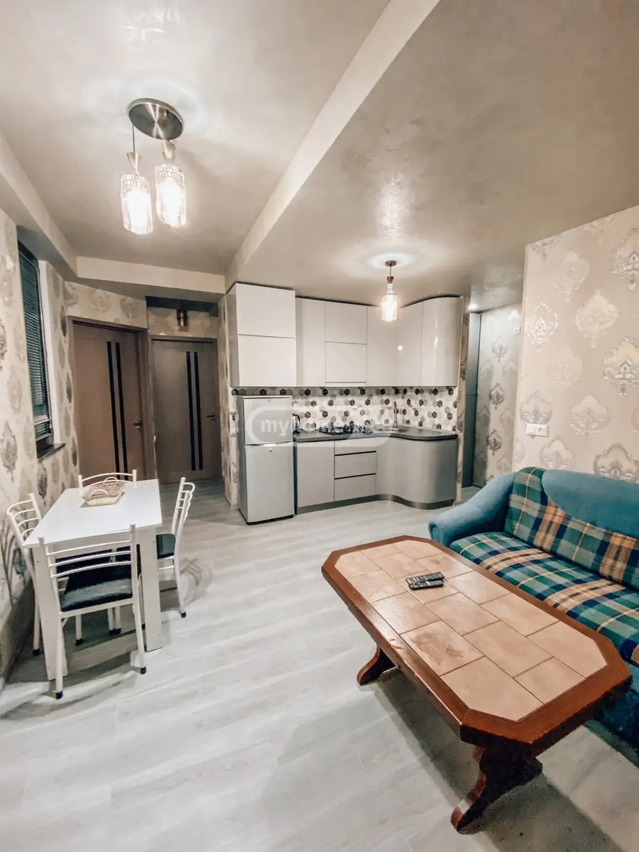 რუსთაველის შეს.  - 3 rooms