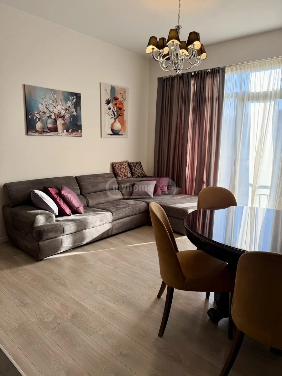 ყაზბეგის გამზ. 25 - 3 rooms
