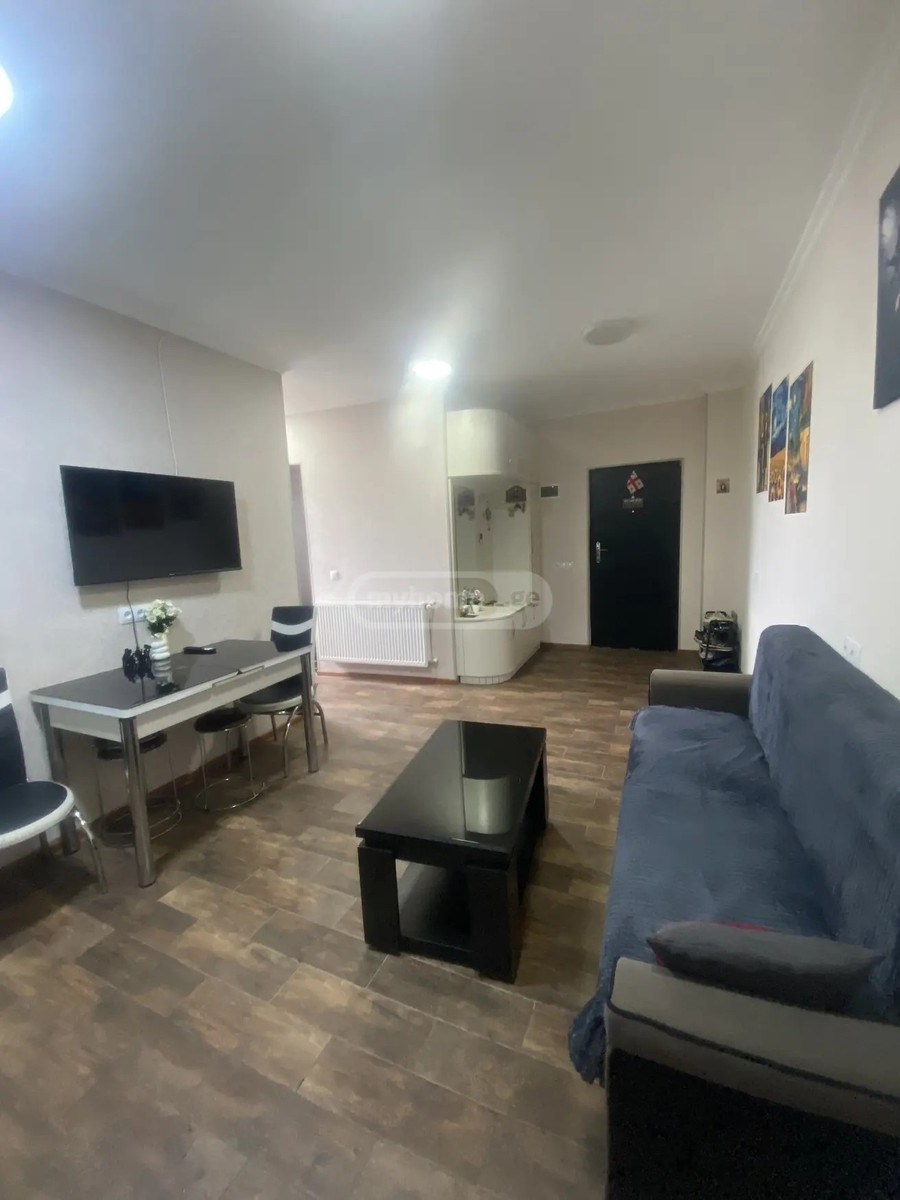 აღმაშენებლის გამზ. 120 - 2 rooms