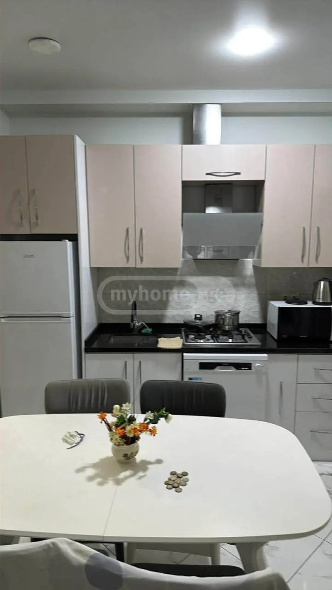 ანგისის ქ. 50 - 3 rooms