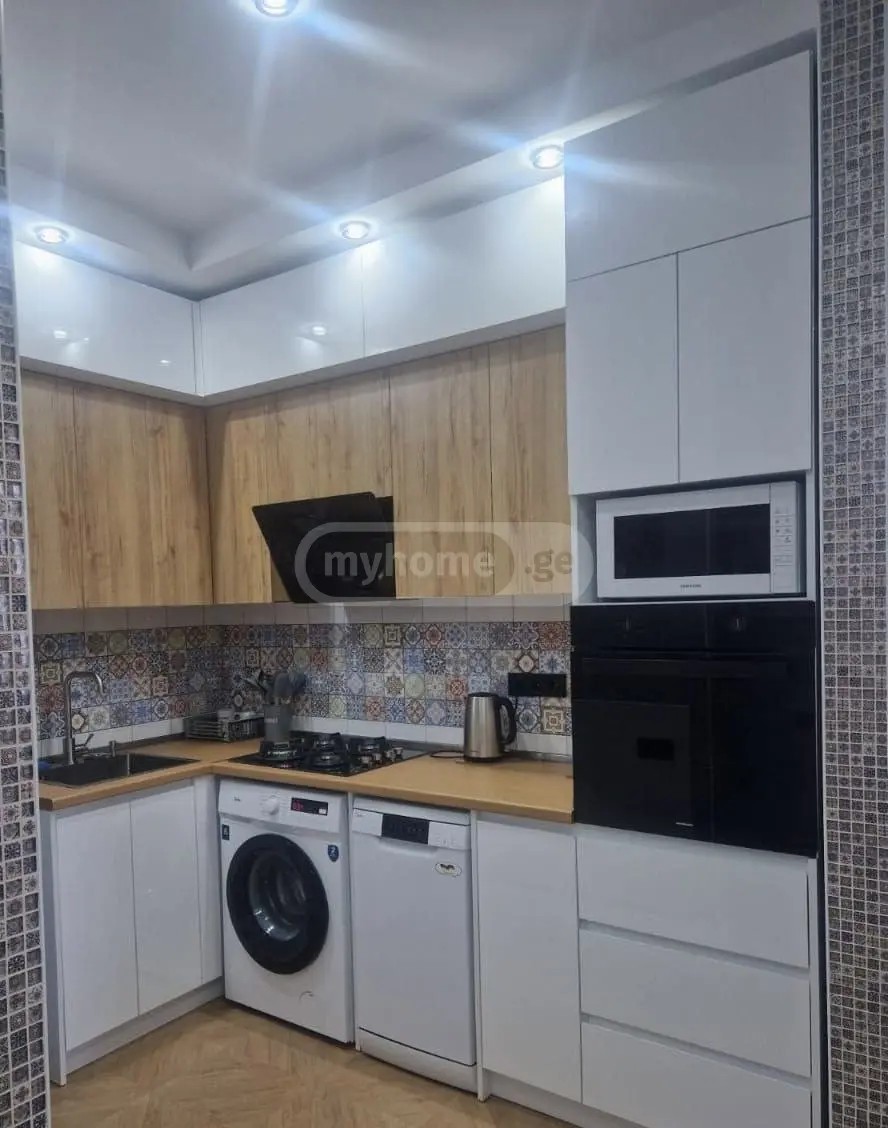 დემეტრე თავდადებულის ქ. 98 - 3 rooms