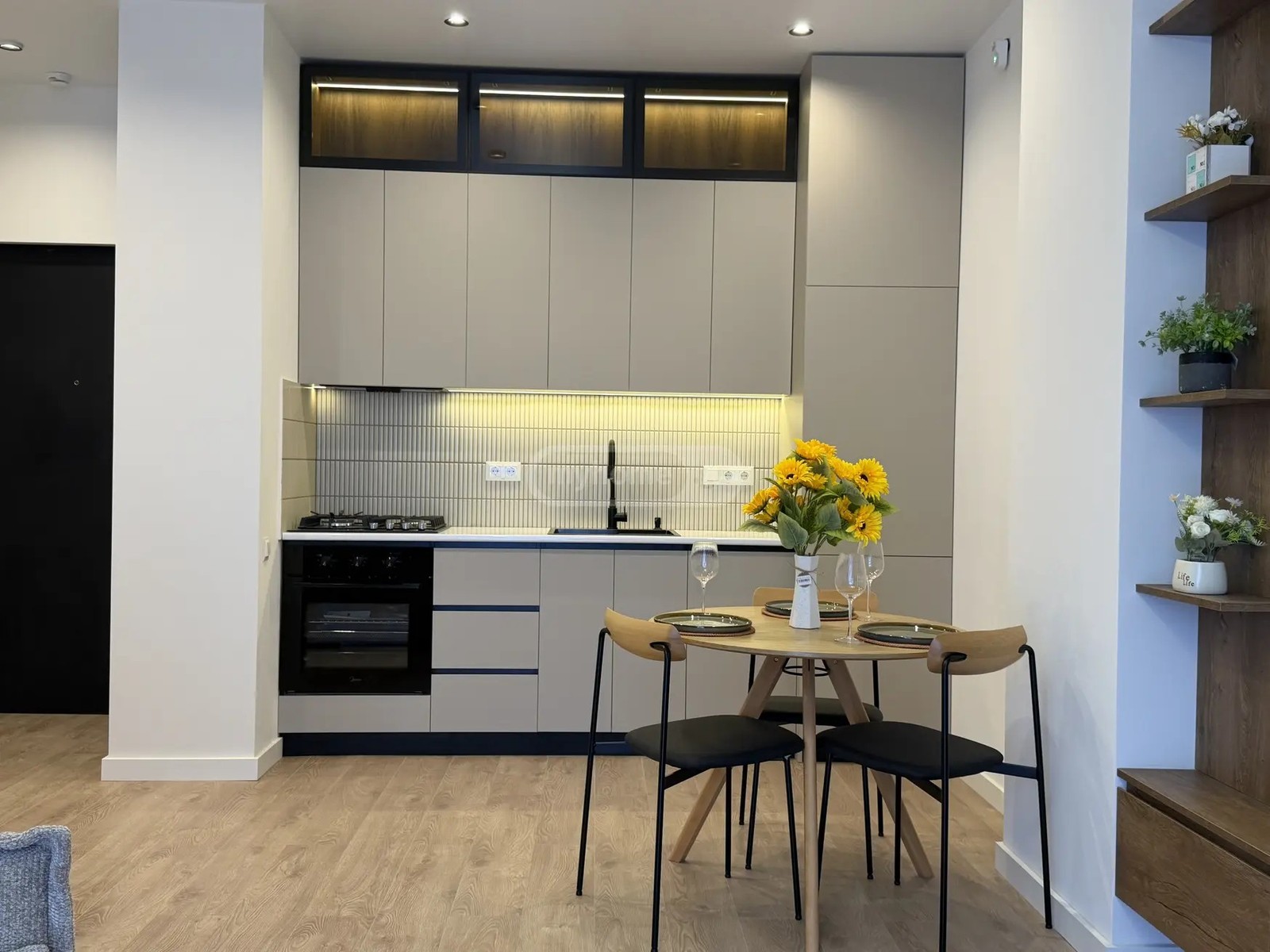 მინდელის ქ. 8 - 2 rooms