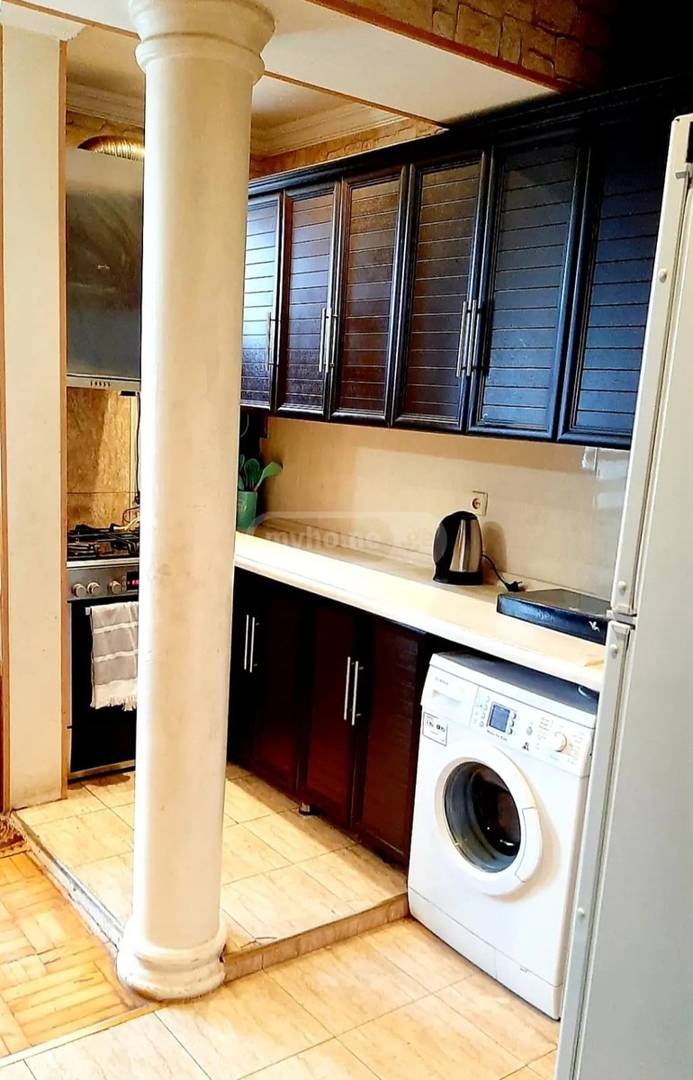გამსახურდია ზ. ქუჩა 30 - 3 rooms