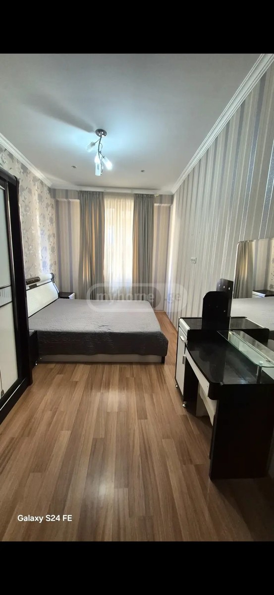 პეტრე იბერის ქ.  - 3 rooms