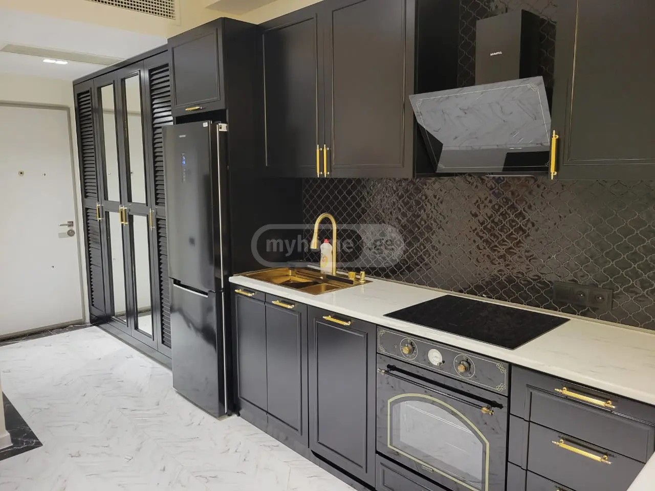 თამარ მეფის გამზ 1 შესახვევი 14 - 3 rooms