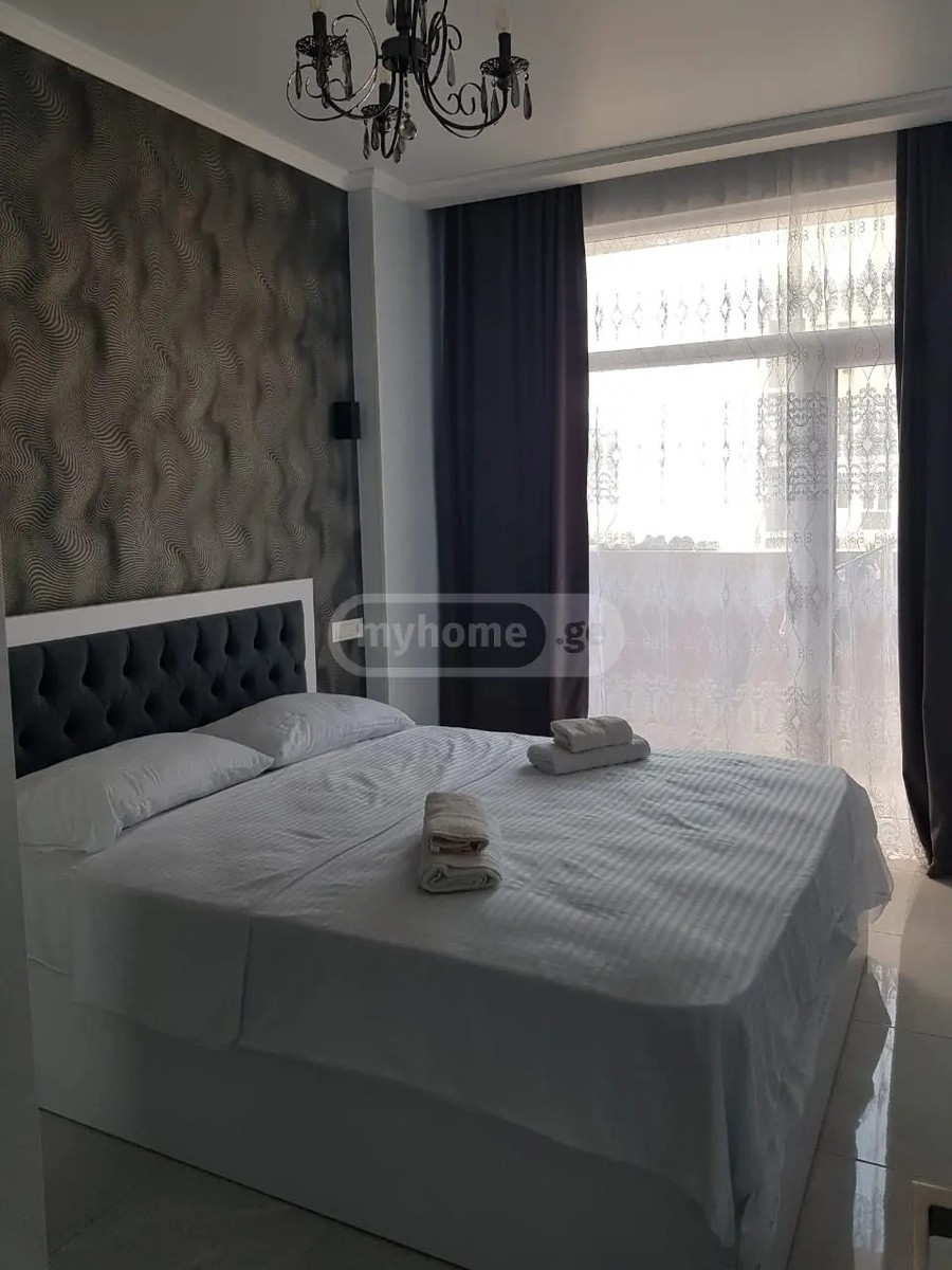 აბუსერიძე ტ. ქ. 32 - 2 rooms